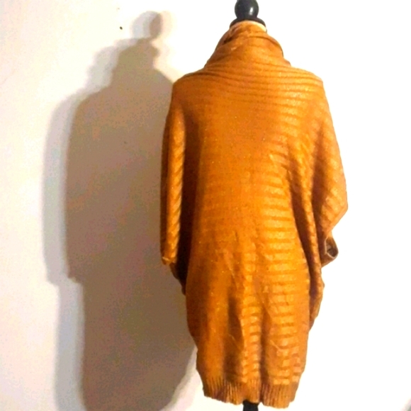 COPY - Worthington Oversize Sweater - Picture 4 of 5